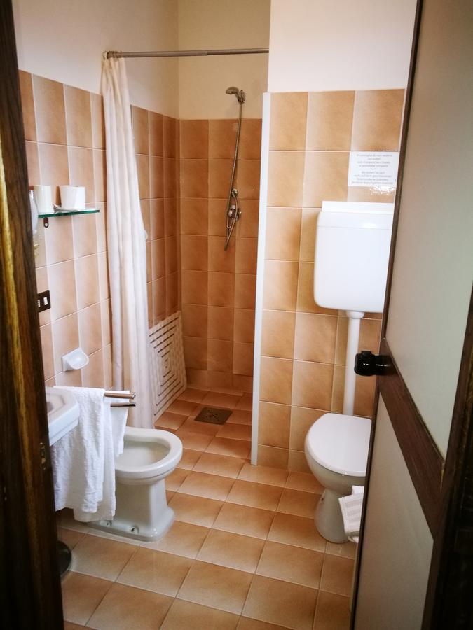 Hotel Firenze キアンチャーノ・テルメ エクステリア 写真