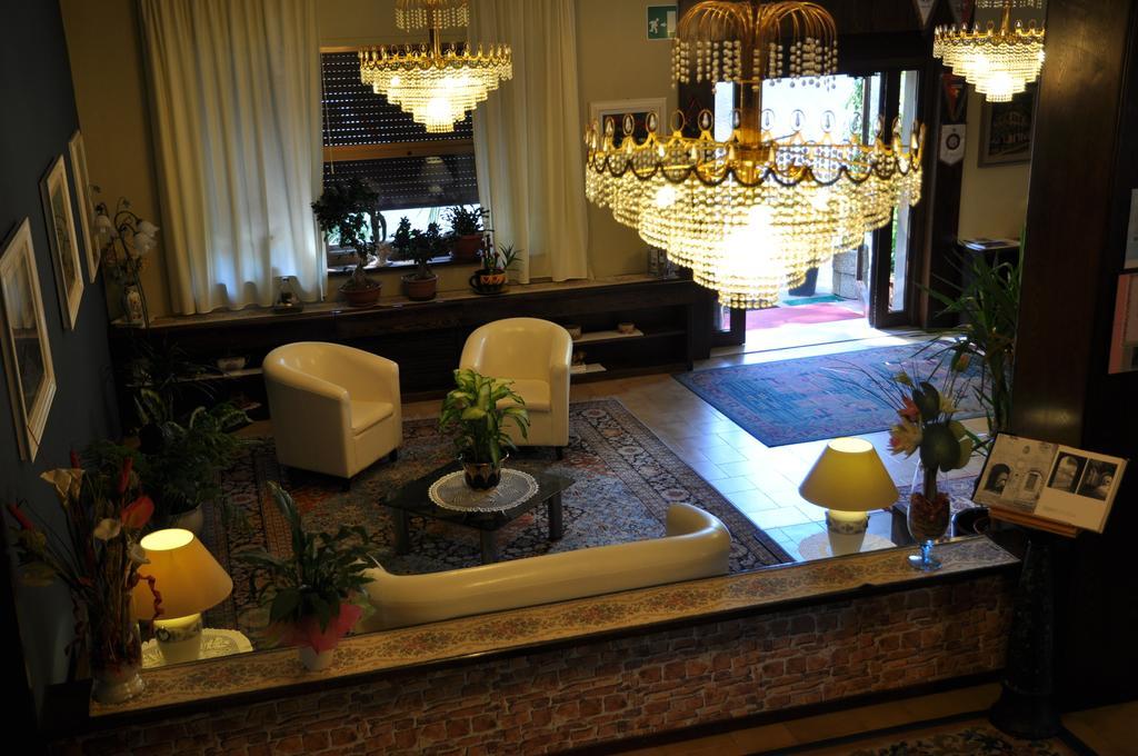 Hotel Firenze キアンチャーノ・テルメ エクステリア 写真
